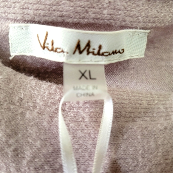 Sweater - Picture 3 of 4